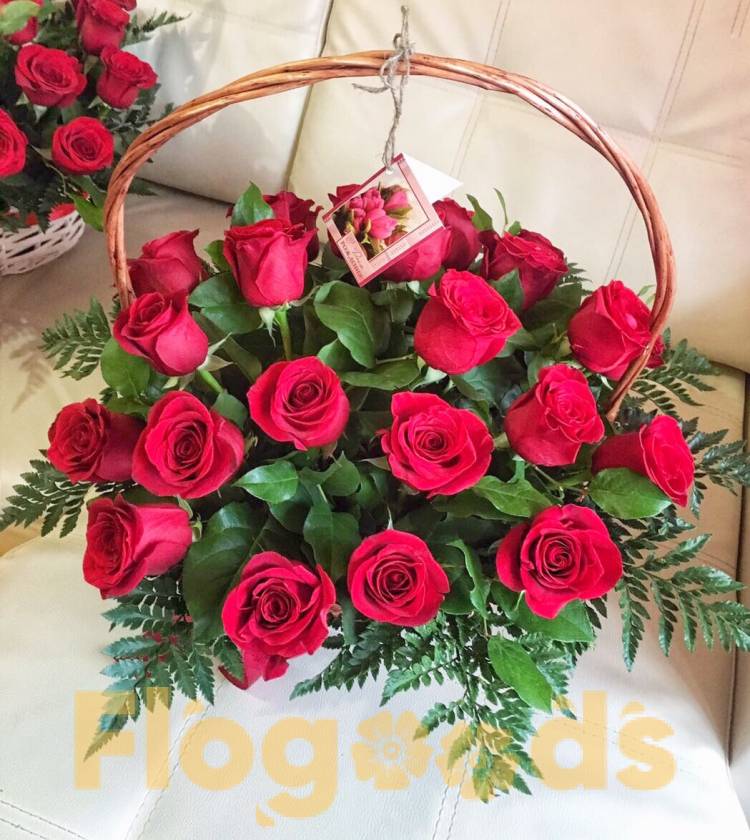 Корзина «Донна роза» за 12 312 руб.